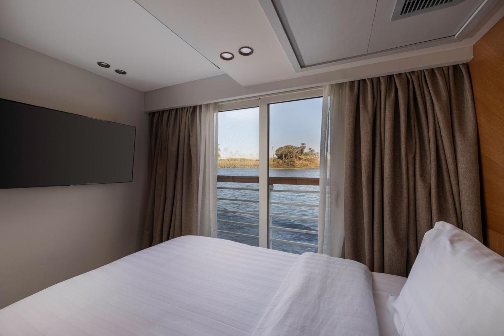 Tia Boutique Nile Cruise - Every Monday From Luxor For 04 & 07 Nights - Every Friday From Aswan For 03 & 07 Nights Eksteriør bilde