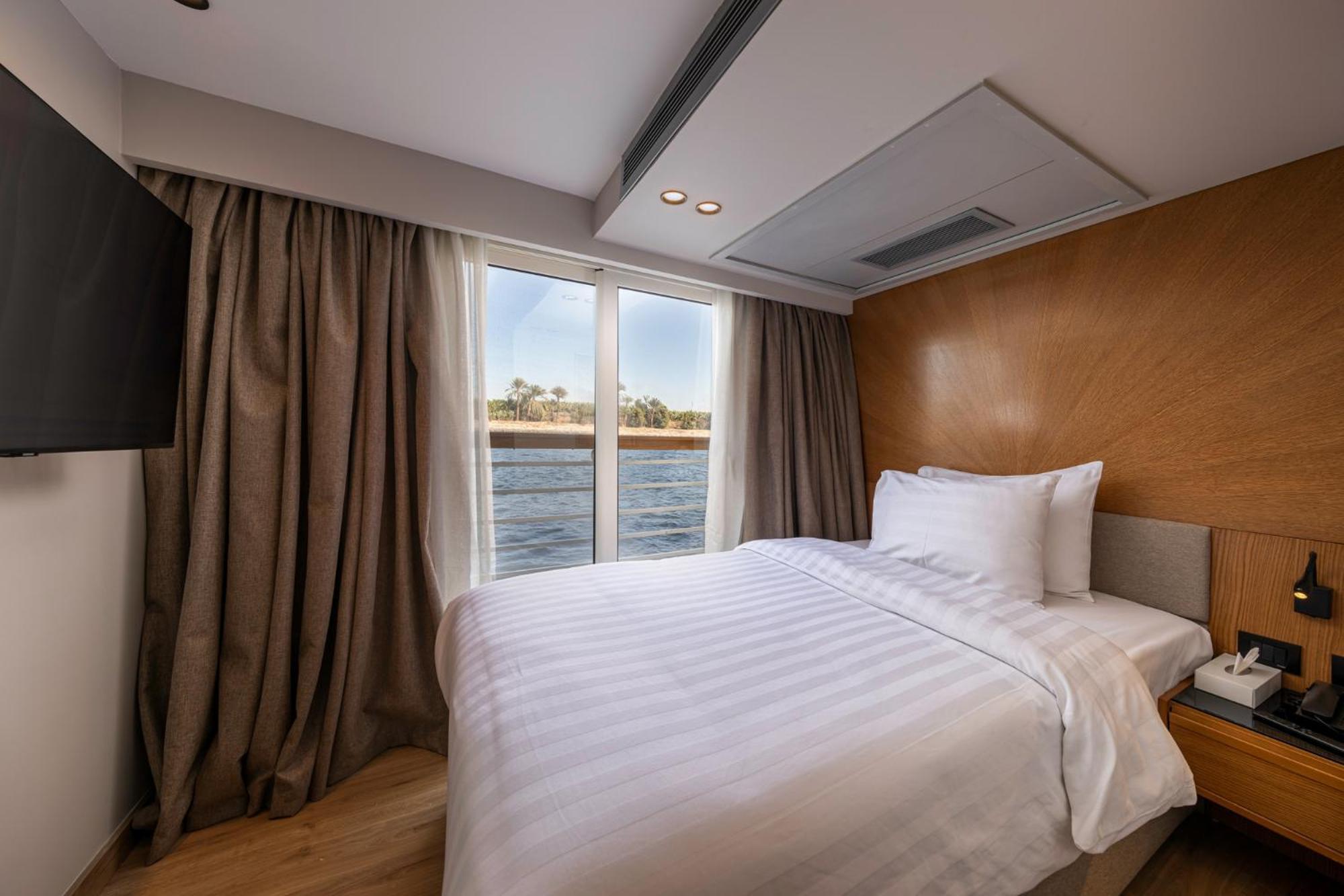 Tia Boutique Nile Cruise - Every Monday From Luxor For 04 & 07 Nights - Every Friday From Aswan For 03 & 07 Nights Eksteriør bilde