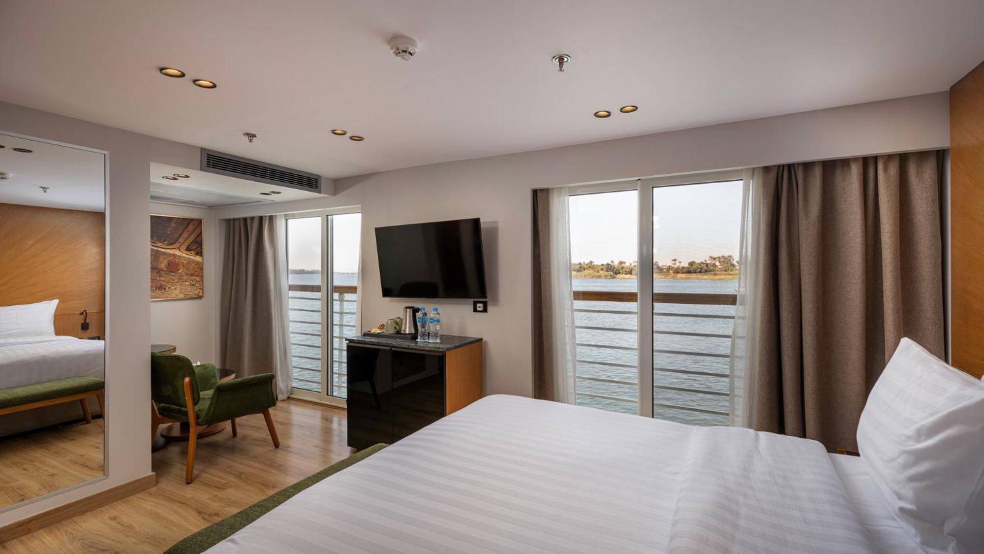 Tia Boutique Nile Cruise - Every Monday From Luxor For 04 & 07 Nights - Every Friday From Aswan For 03 & 07 Nights Eksteriør bilde