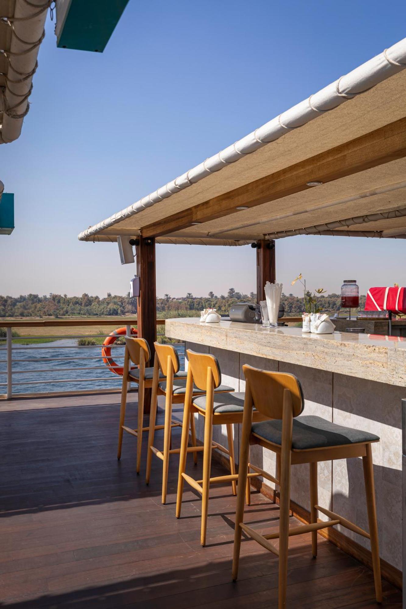 Tia Boutique Nile Cruise - Every Monday From Luxor For 04 & 07 Nights - Every Friday From Aswan For 03 & 07 Nights Eksteriør bilde