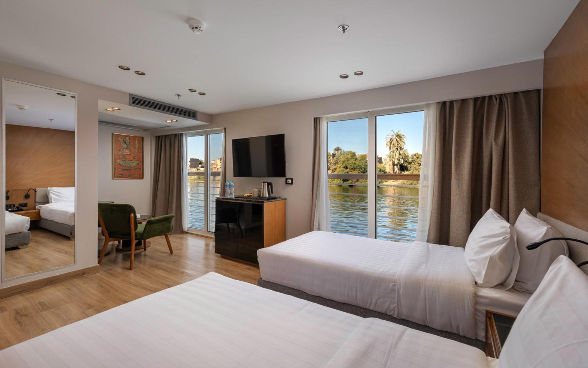 Tia Boutique Nile Cruise - Every Monday From Luxor For 04 & 07 Nights - Every Friday From Aswan For 03 & 07 Nights Eksteriør bilde